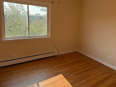 Tiny photo for 7120 N Sheridan Road #411, Chicago, IL 60626 (MLS # 12736928)