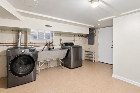 Tiny photo for 6249 N Fairfield Avenue, Chicago, IL 60659 (MLS # 12761188)