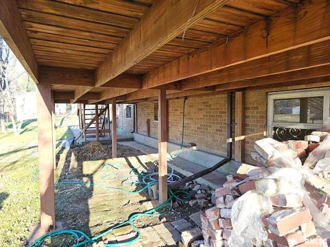 Tiny photo for 405 4TH Street, Rosiclare, IL 62982 (MLS # EB451826)