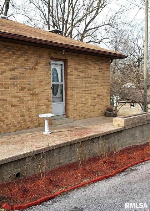 Tiny photo for 405 4TH Street, Rosiclare, IL 62982 (MLS # EB451826)