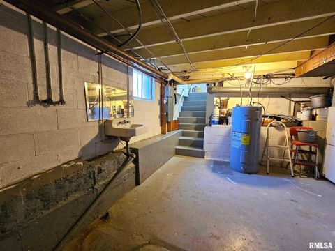 Tiny photo for 405 4TH Street, Rosiclare, IL 62982 (MLS # EB451826)