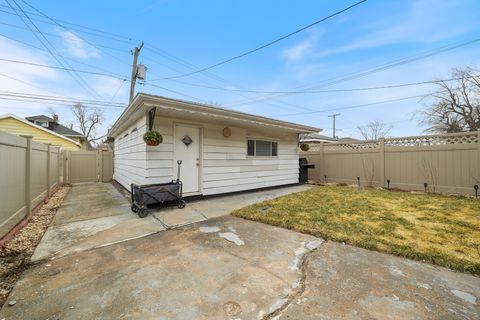 Tiny photo for 3723 Home Avenue, Berwyn, IL 60402 (MLS # 12567455)