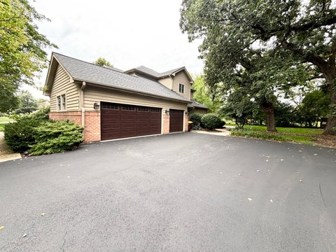 Tiny photo for 7417 Inverway Drive, Lakewood, IL 60014 (MLS # 12745014)