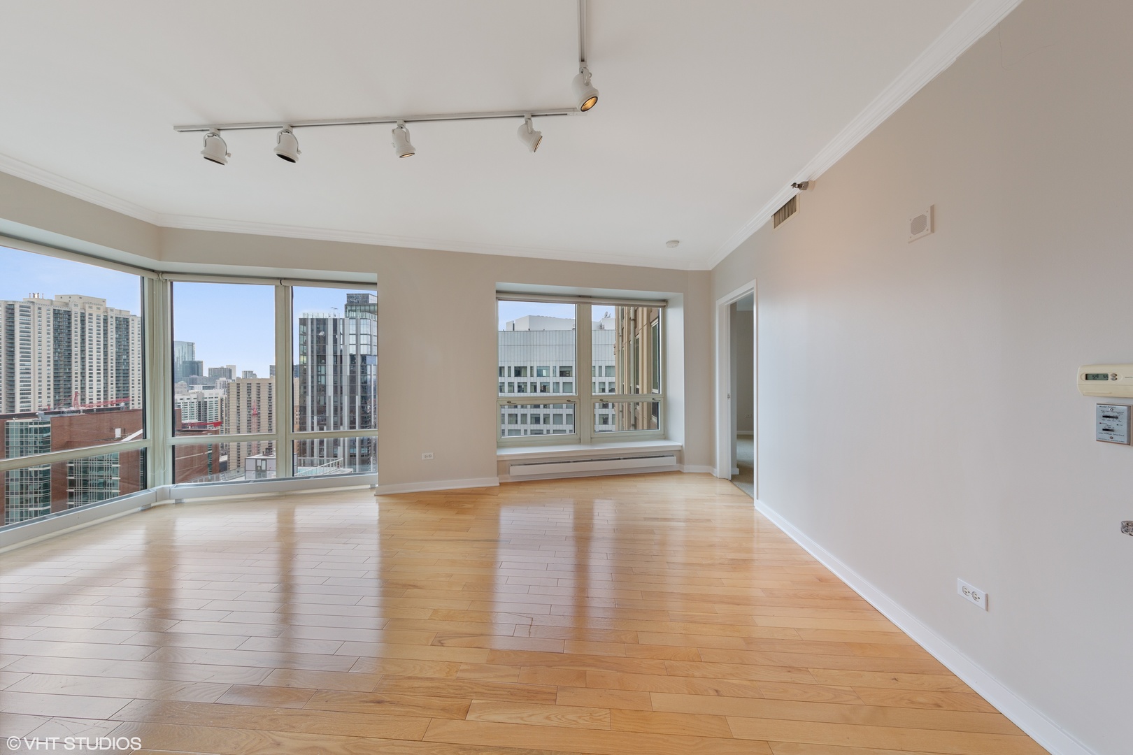 57 E DELAWARE Place 2901