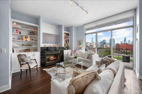 Tiny photo for 1546 N Orleans Street #1001, Chicago, IL 60610 (MLS # 12647362)