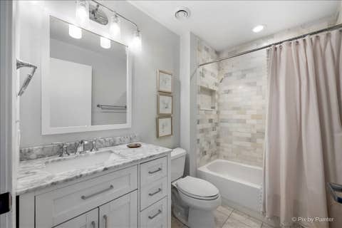 Tiny photo for 1546 N Orleans Street #1001, Chicago, IL 60610 (MLS # 12647362)