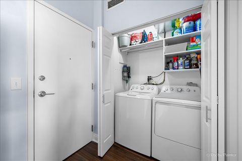 Tiny photo for 1546 N Orleans Street #1001, Chicago, IL 60610 (MLS # 12647362)