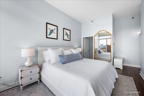 Tiny photo for 1546 N Orleans Street #1001, Chicago, IL 60610 (MLS # 12647362)