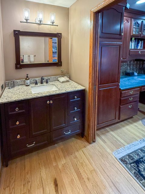 Tiny photo for 1404 Amy Lane, Libertyville, IL 60048 (MLS # 12552156)