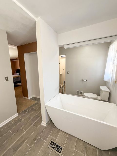 Tiny photo for 1404 Amy Lane, Libertyville, IL 60048 (MLS # 12552156)