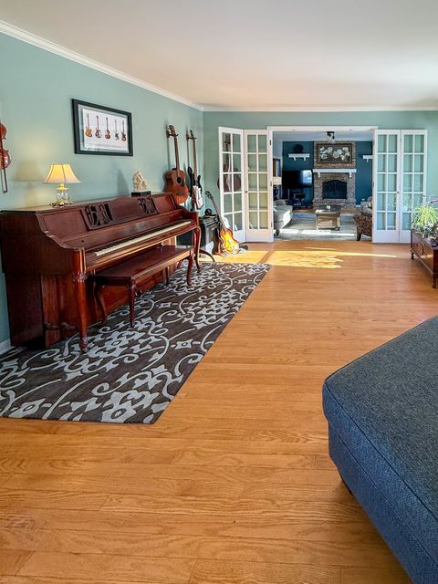 Tiny photo for 1404 Amy Lane, Libertyville, IL 60048 (MLS # 12552156)