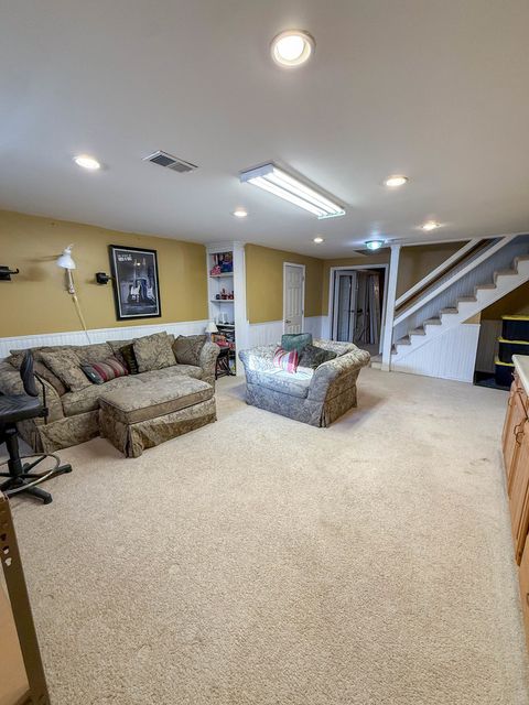 Tiny photo for 1404 Amy Lane, Libertyville, IL 60048 (MLS # 12552156)