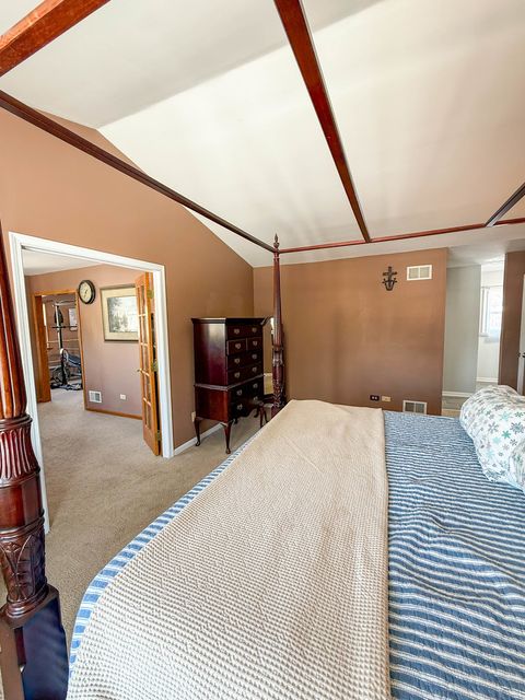 Tiny photo for 1404 Amy Lane, Libertyville, IL 60048 (MLS # 12552156)