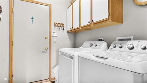 Tiny photo for 106 River Run Court, Oswego, IL 60543 (MLS # 12615418)