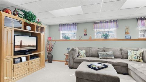 Tiny photo for 106 River Run Court, Oswego, IL 60543 (MLS # 12615418)