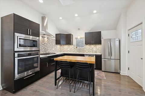Tiny photo for 642 W 35th Street, Chicago, IL 60616 (MLS # 12550971)
