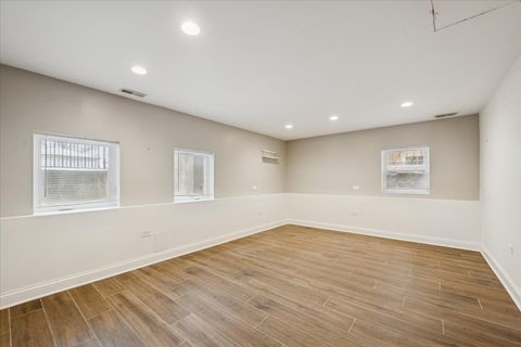 Tiny photo for 642 W 35th Street, Chicago, IL 60616 (MLS # 12550971)