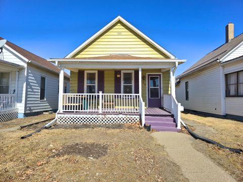 Photo of 628 3rd Avenue S, Clinton, IA 52732 (MLS # 12576746)