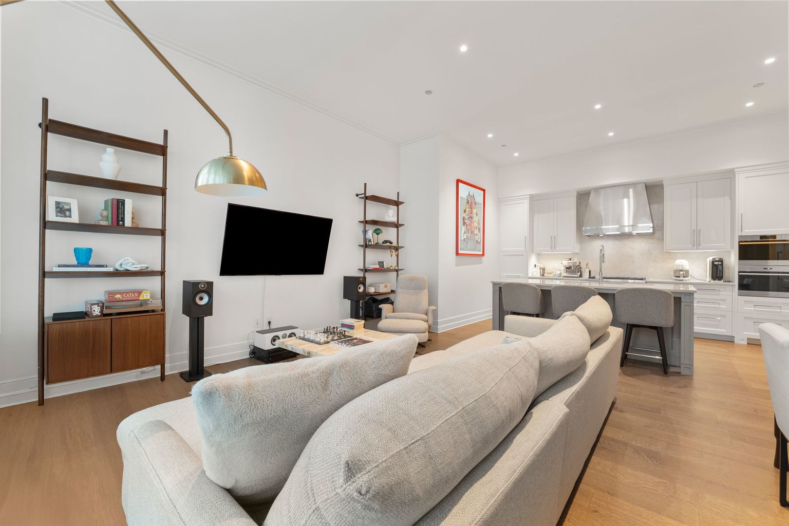 435 N Michigan Avenue 416