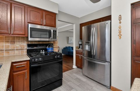 Tiny photo for 2123 Green Valley Road, Darien, IL 60561 (MLS # 12606002)
