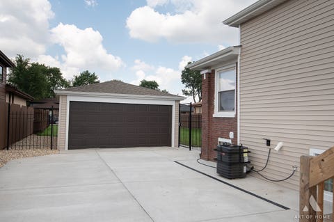 Tiny photo for 12049 S Justine Street, Chicago, IL 60643 (MLS # 12711783)