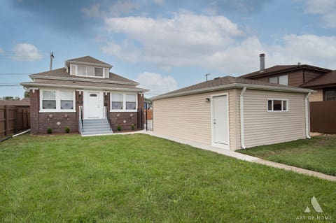 Tiny photo for 12049 S Justine Street, Chicago, IL 60643 (MLS # 12711783)