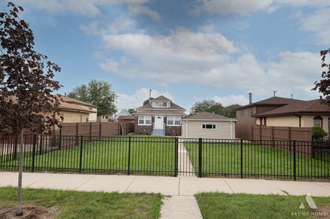 Tiny photo for 12049 S Justine Street, Chicago, IL 60643 (MLS # 12711783)