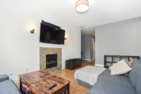 Tiny photo for 4220 S Champlain Avenue #2N, Chicago, IL 60653 (MLS # 12394034)