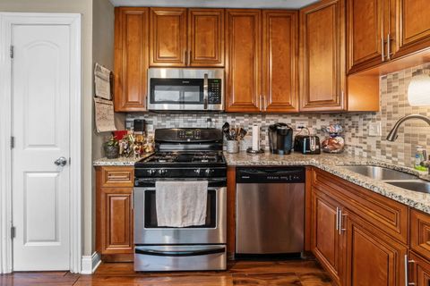 Tiny photo for 89 W SCHUBERT Avenue, Glendale Heights, IL 60139 (MLS # 12624736)
