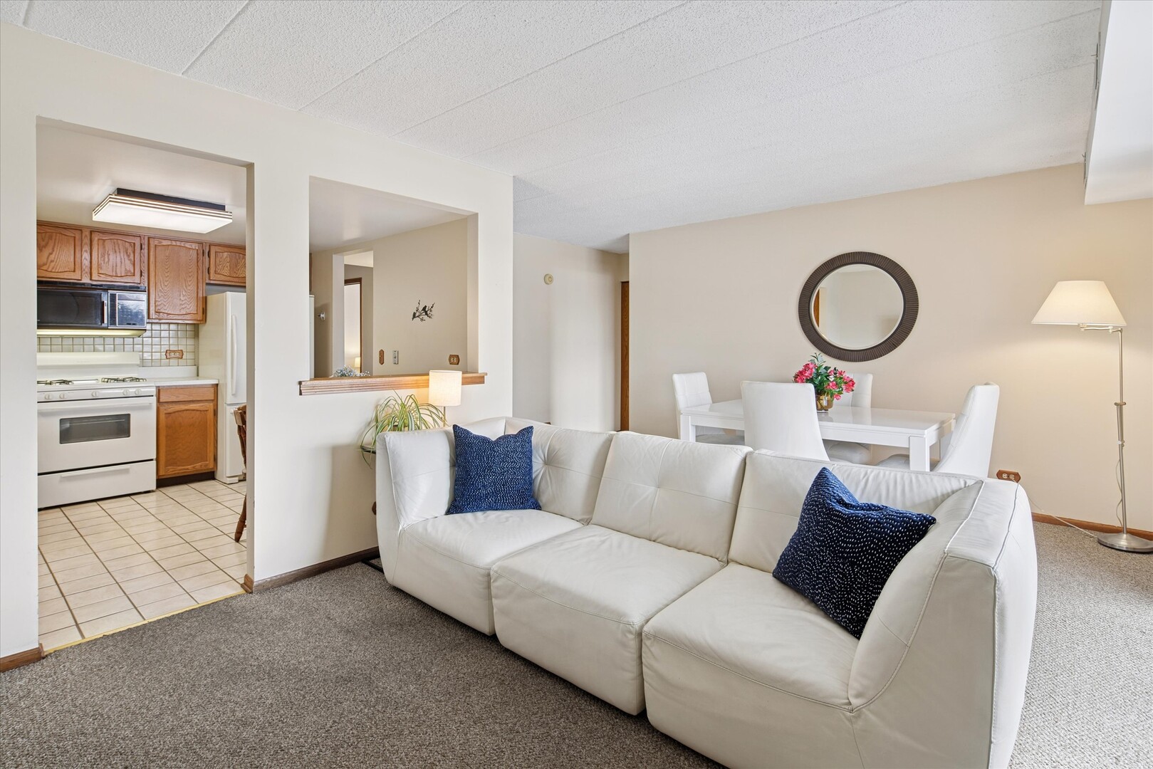 5411 W Lawrence Avenue 3C