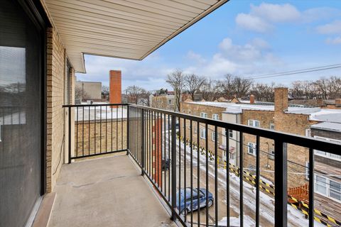 Tiny photo for 5411 W Lawrence Avenue #3C, Chicago, IL 60630 (MLS # 12553371)