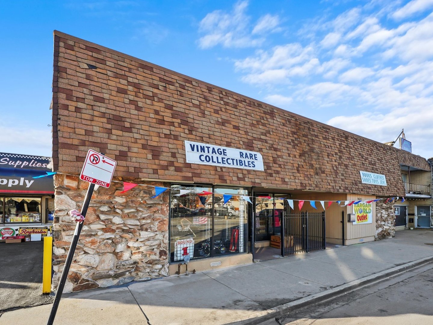 5621 W 63rd Street