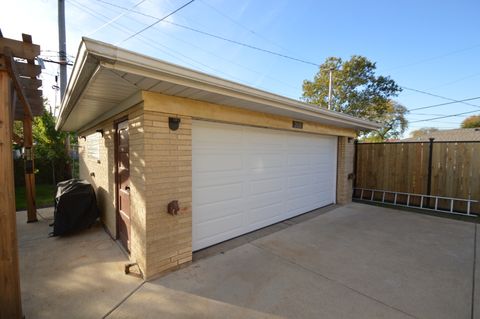 Tiny photo for 2610 Sunnyside Avenue, Westchester, IL 60154 (MLS # 12503419)