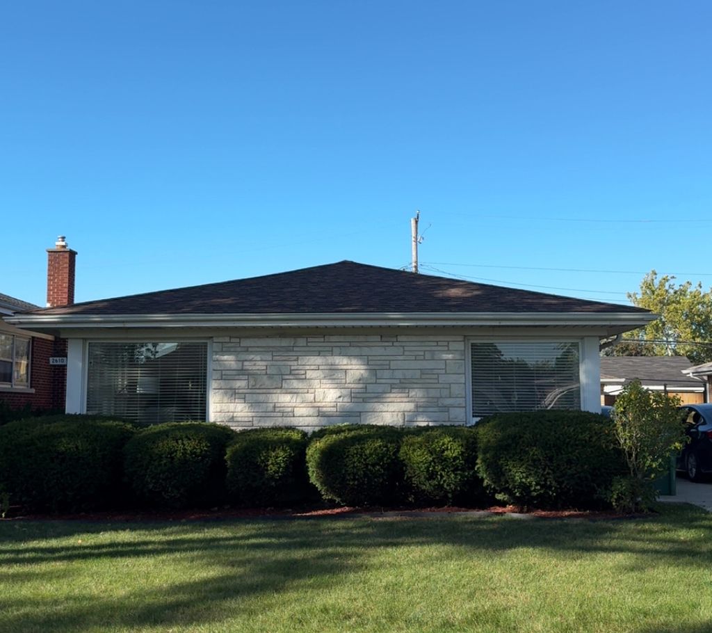 Photo for 2610 Sunnyside Avenue, Westchester, IL 60154 (MLS # 12503419)