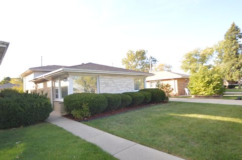 Tiny photo for 2610 Sunnyside Avenue, Westchester, IL 60154 (MLS # 12503419)