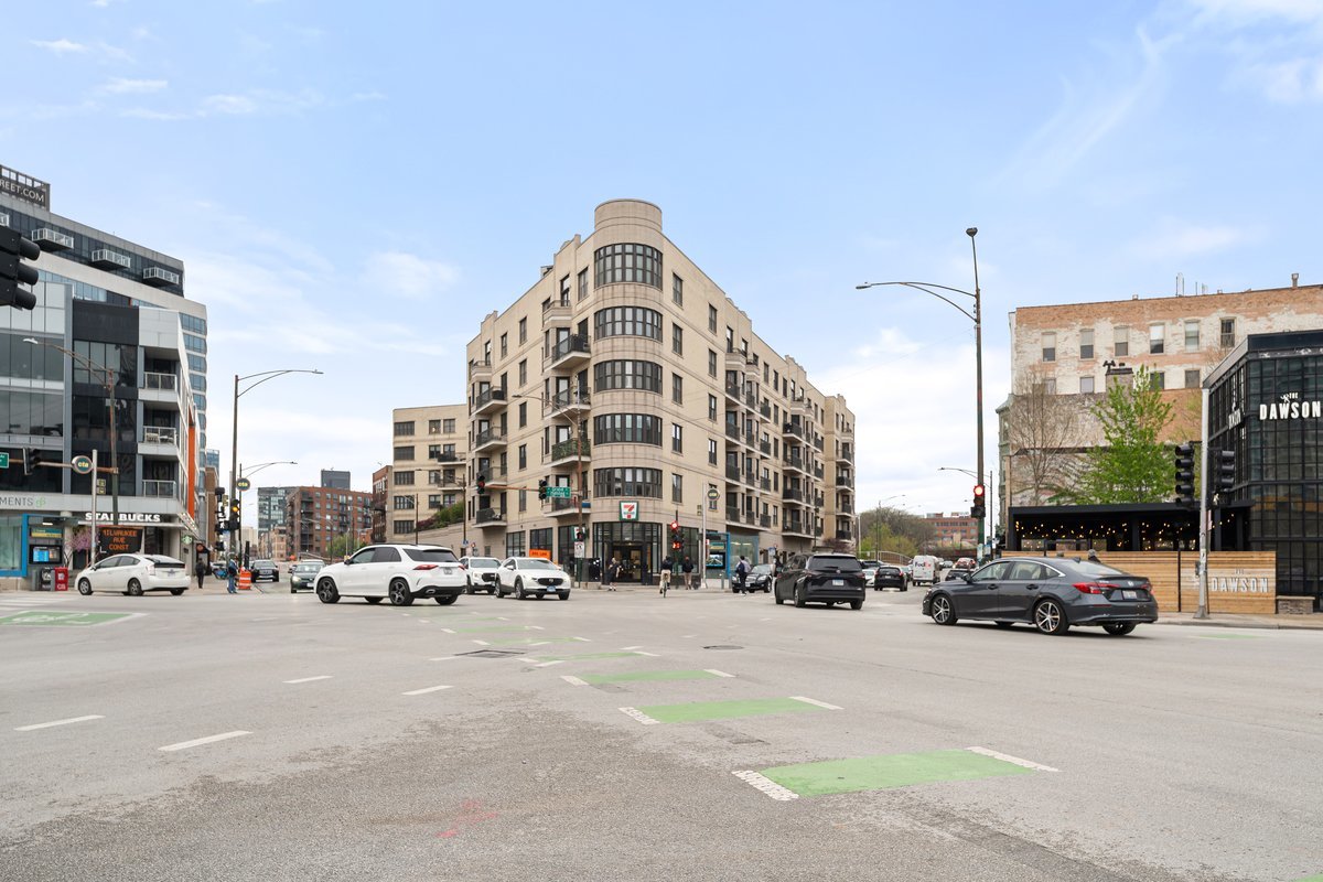 520 N Halsted Street 310
