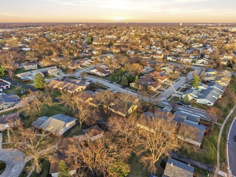 Tiny photo for 6856 Juneberry Court, Woodridge, IL 60517 (MLS # 12601985)