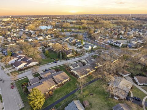 Tiny photo for 6856 Juneberry Court, Woodridge, IL 60517 (MLS # 12601985)