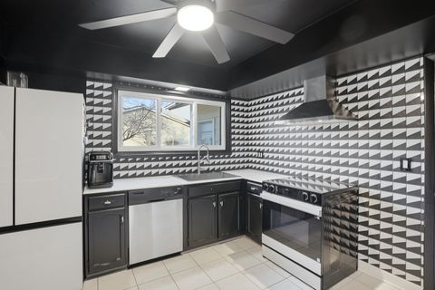 Tiny photo for 6856 Juneberry Court, Woodridge, IL 60517 (MLS # 12601985)