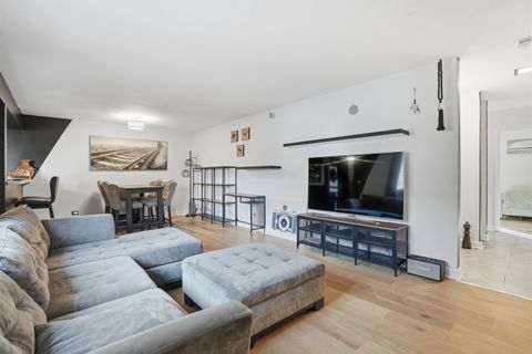 Tiny photo for 6856 Juneberry Court, Woodridge, IL 60517 (MLS # 12601985)