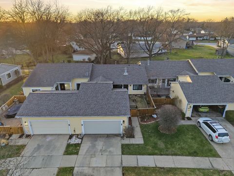 Tiny photo for 6856 Juneberry Court, Woodridge, IL 60517 (MLS # 12601985)