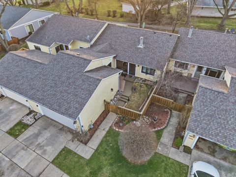 Photo of 6856 Juneberry Court, Woodridge, IL 60517 (MLS # 12601985)