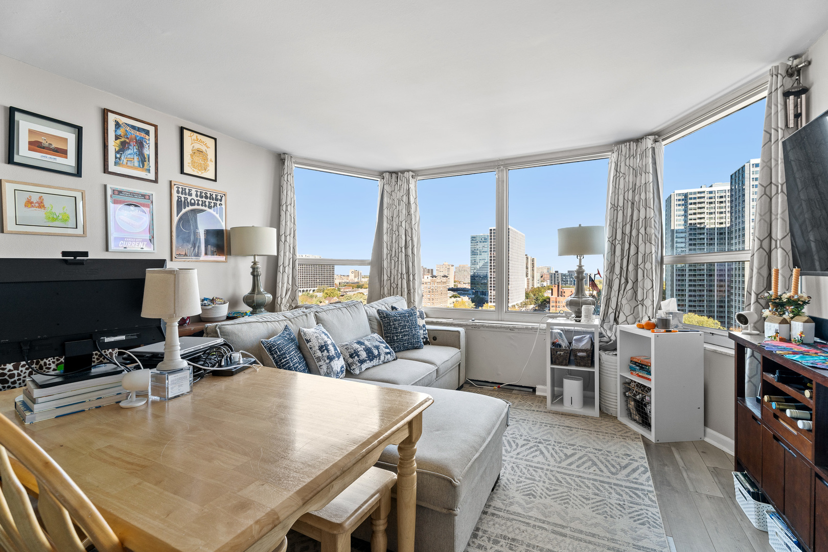 720 W Gordon Terrace 14G