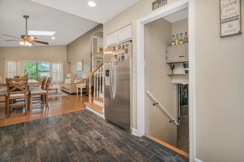 Tiny photo for 5009 W 105th Street, Oak Lawn, IL 60453 (MLS # 12490824)