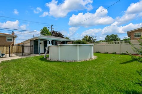 Tiny photo for 5009 W 105th Street, Oak Lawn, IL 60453 (MLS # 12490824)