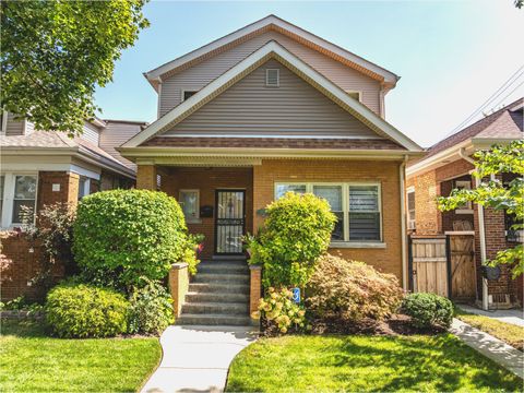 Tiny photo for 3619 N Francisco Avenue, Chicago, IL 60618 (MLS # 12621404)