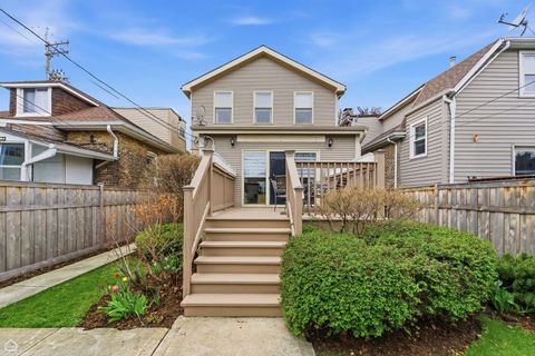 Tiny photo for 3619 N Francisco Avenue, Chicago, IL 60618 (MLS # 12621404)