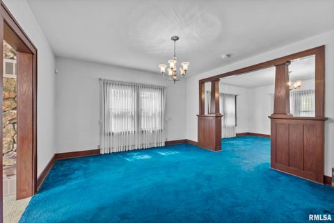 Tiny photo for 2707 GRAND Avenue, Davenport, IA 52803 (MLS # QC4266891)