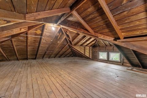 Tiny photo for 2707 GRAND Avenue, Davenport, IA 52803 (MLS # QC4266891)