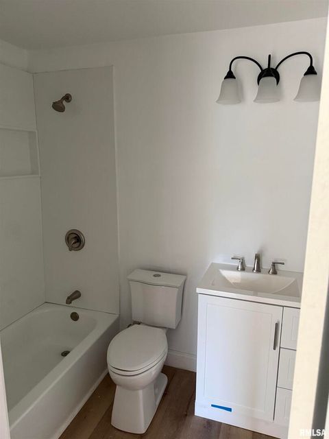 Tiny photo for 924 N ALMOND Street, Carbondale, IL 62901 (MLS # EB459500)